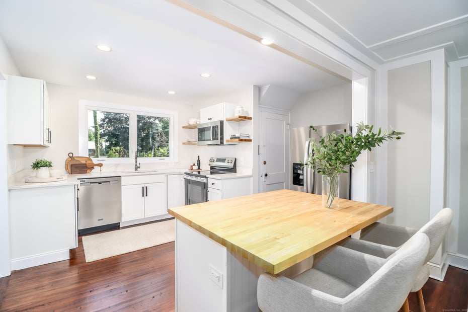 27 Obtuse Road South Photo 10