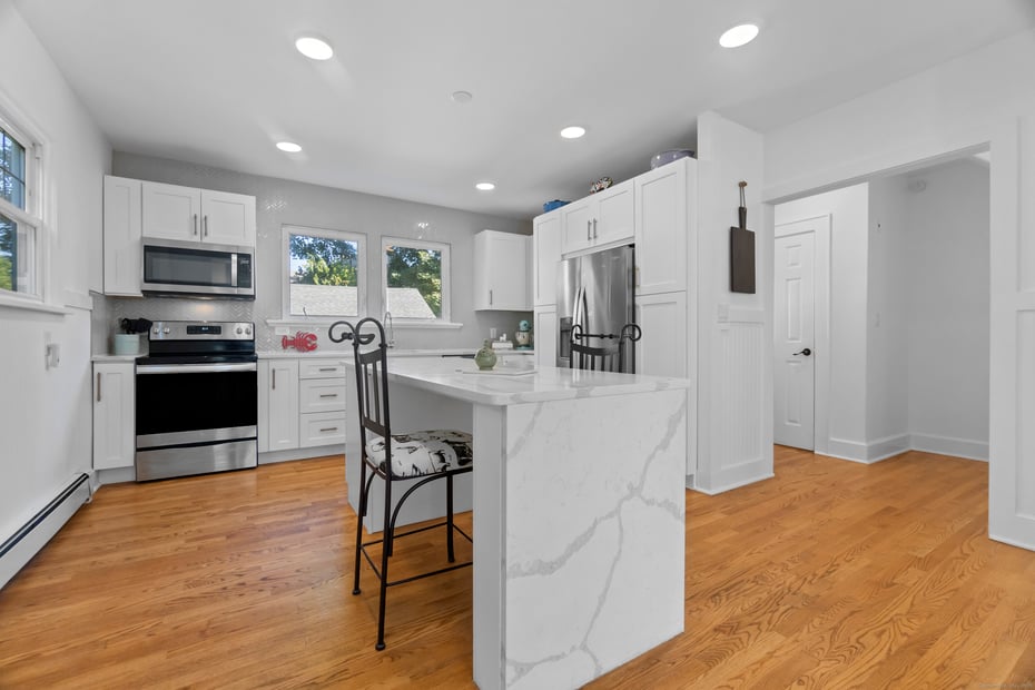 165 Plant Street Photo 15