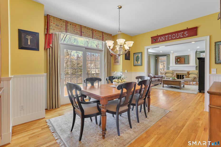 9 White Oak Lane Photo 12