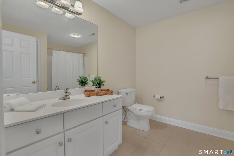 9 White Oak Lane Photo 31