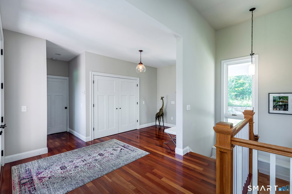 6 River Bend Lane Photo 4