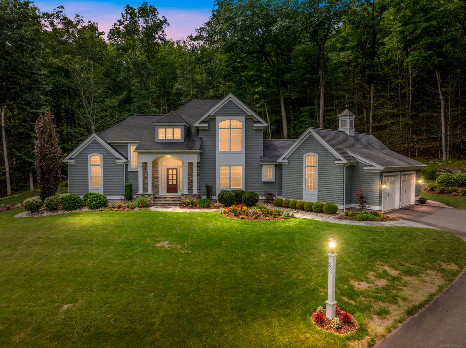 301 Fox Hopyard Road Photo 3