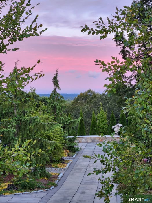 4 Sunrise Lane Photo 3