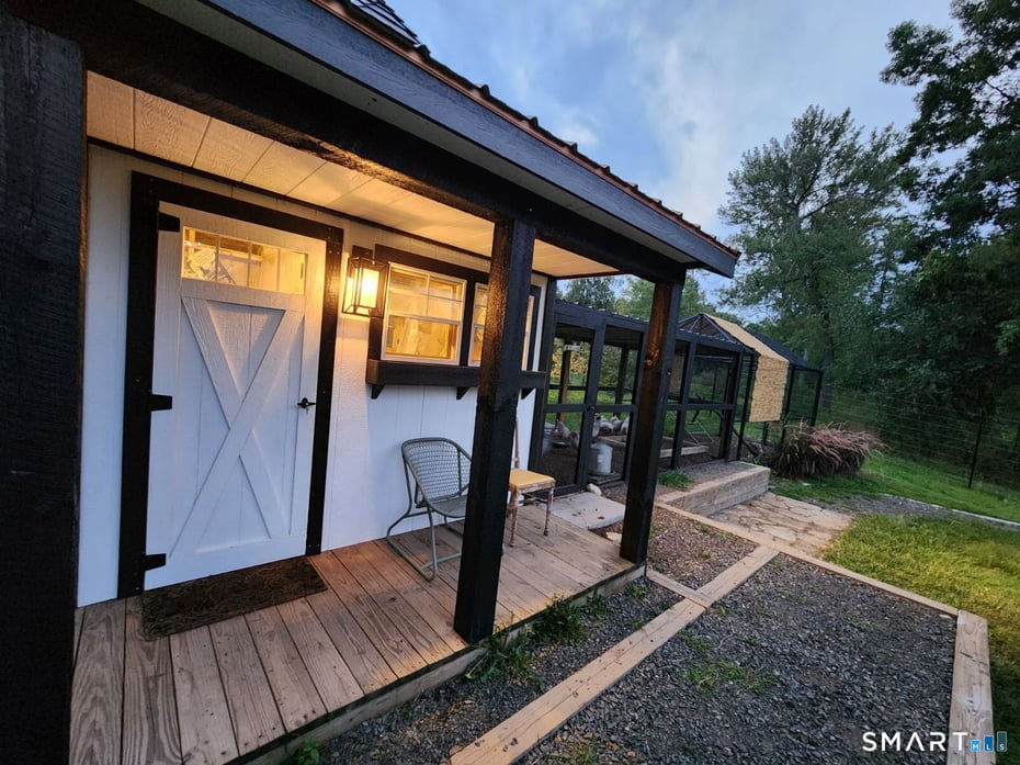 4 Sunrise Lane Photo 16