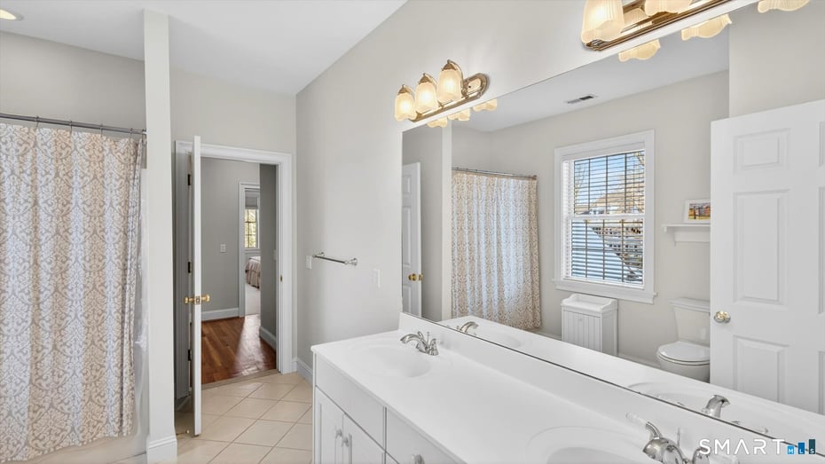 7 School House Lane Photo 32