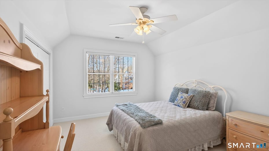 7 School House Lane Photo 34