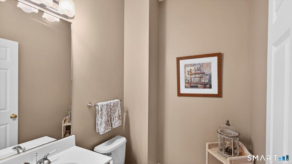 7 School House Lane Photo 37