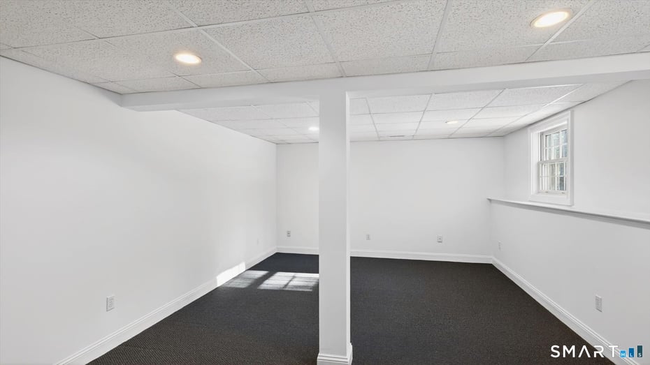 7 School House Lane Photo 39