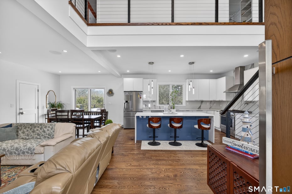 16 Cornwall Road Photo 2