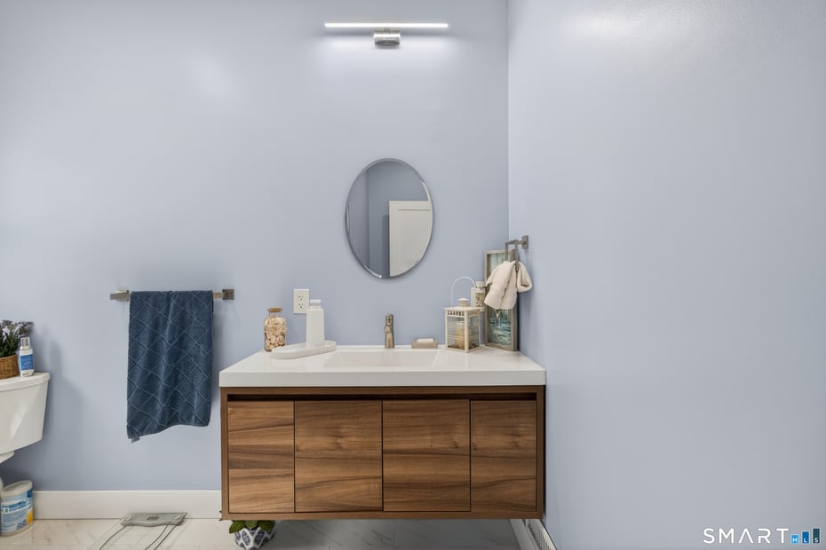 16 Cornwall Road Photo 16