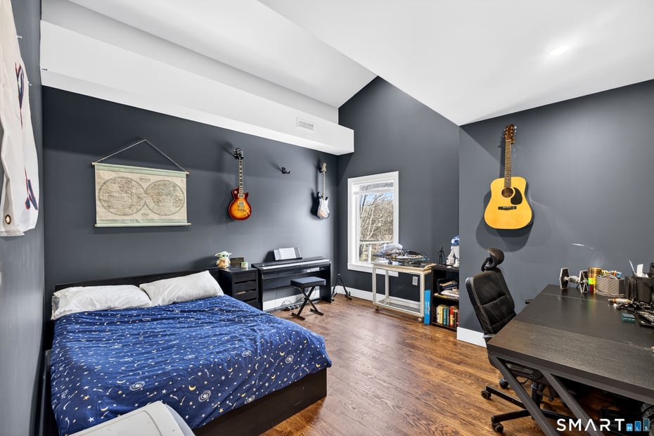 16 Cornwall Road Photo 22