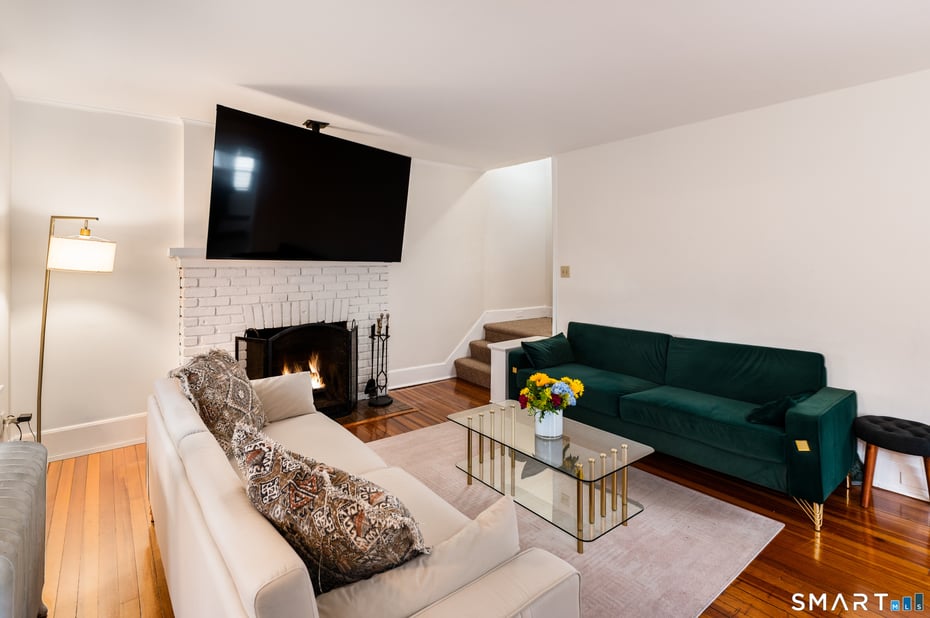 760 Hope Street Photo 8