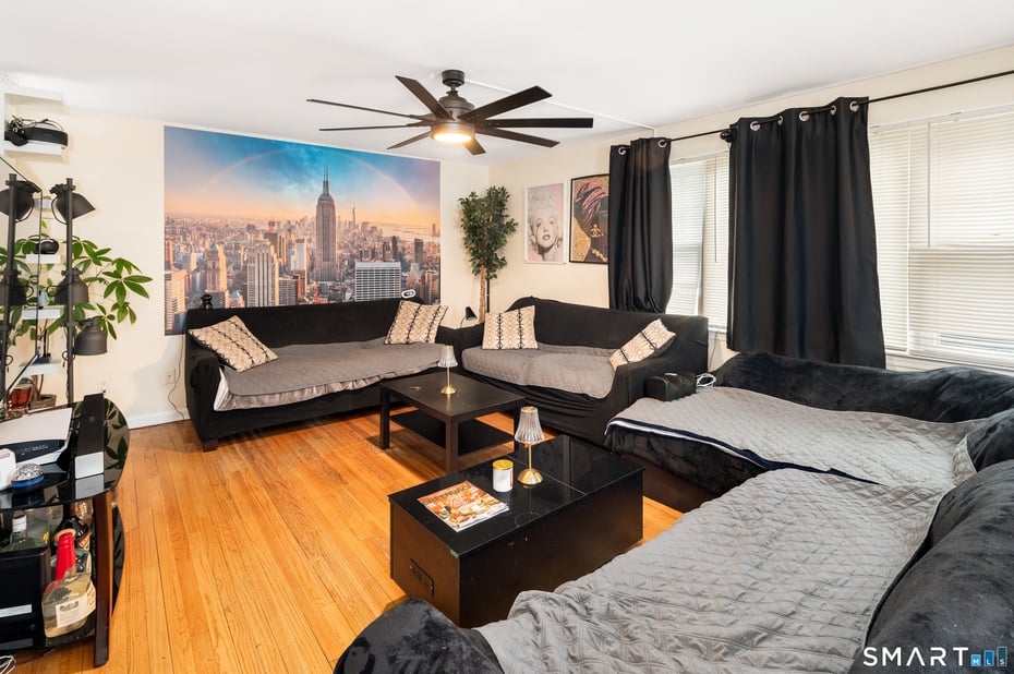 760 Hope Street Photo 25