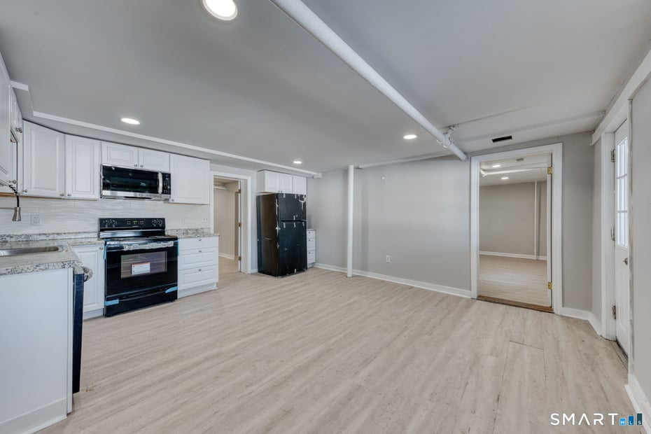 41 East High Street Photo 9