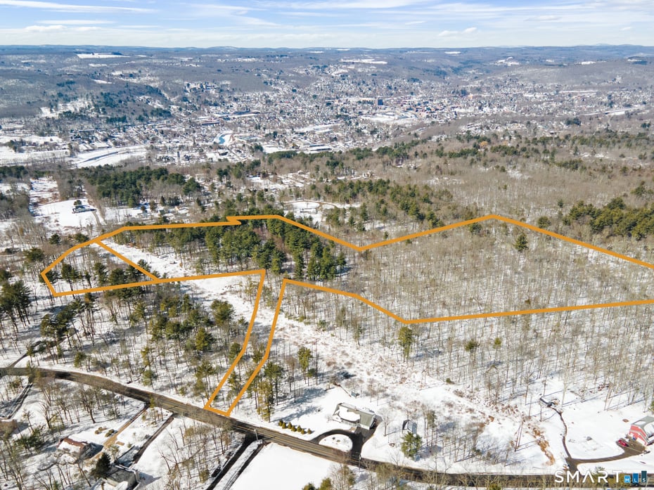 Clearview Avenue Photo 15