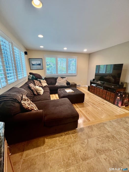 305 Cliffside Drive Photo 4