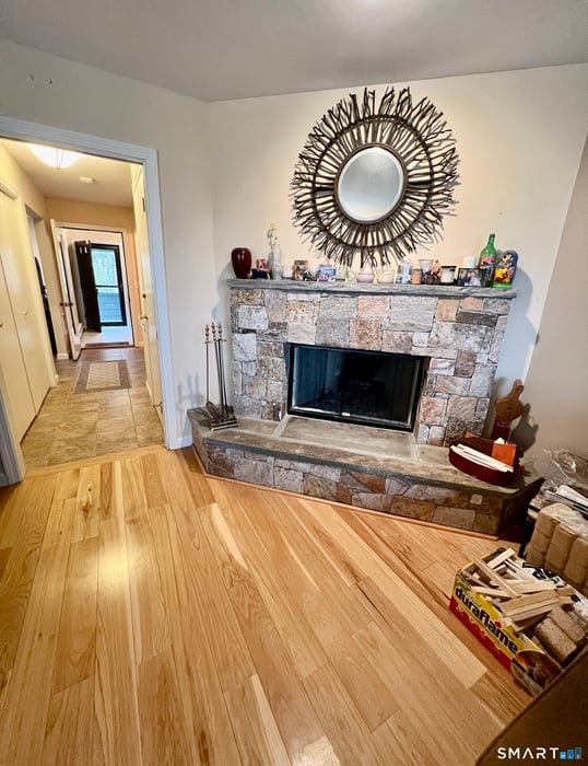 305 Cliffside Drive Photo 8
