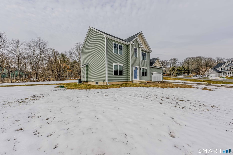 2 Farmington Drive Photo 37