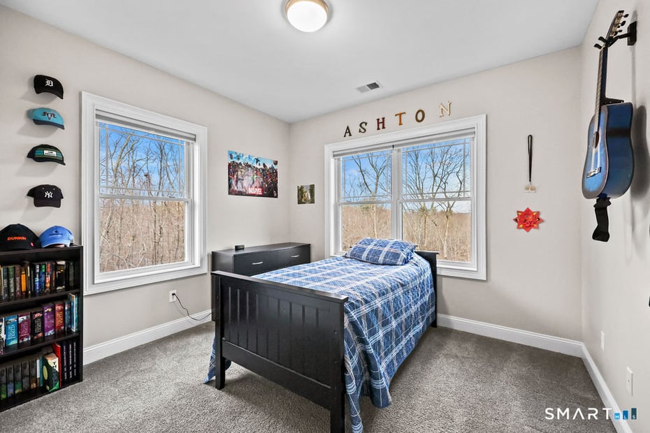 399 Hill Road Photo 26