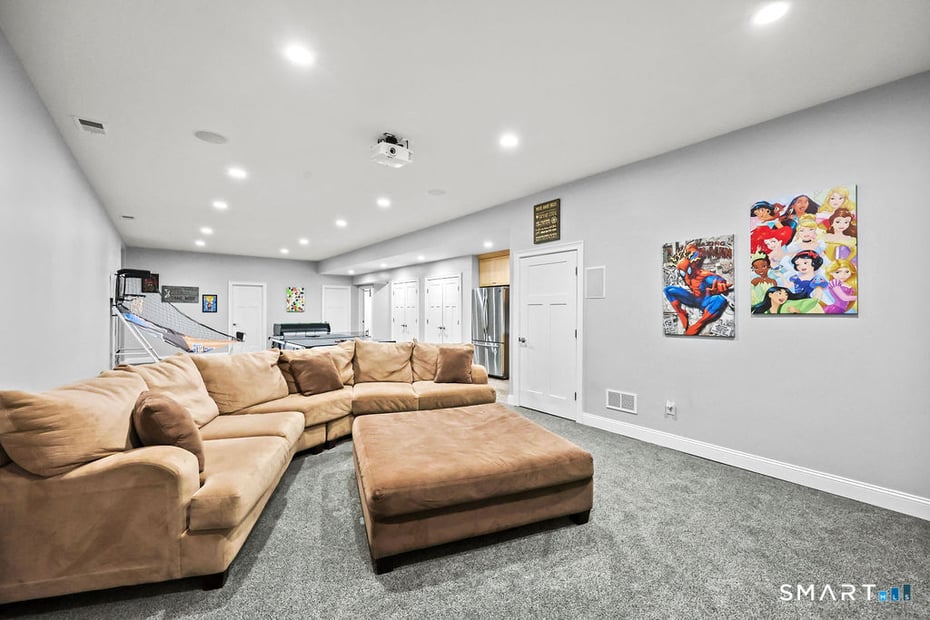 399 Hill Road Photo 34