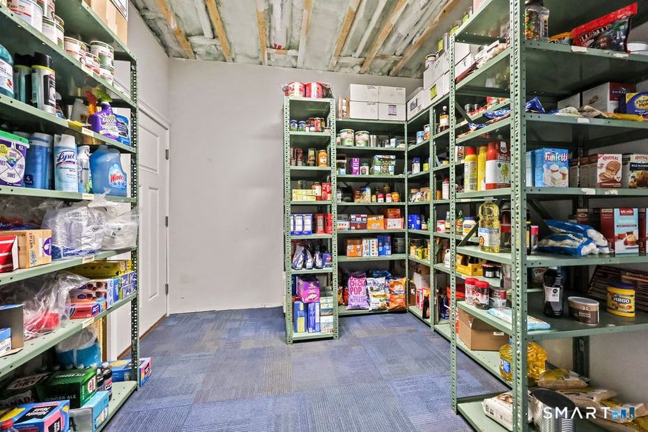 399 Hill Road Photo 36