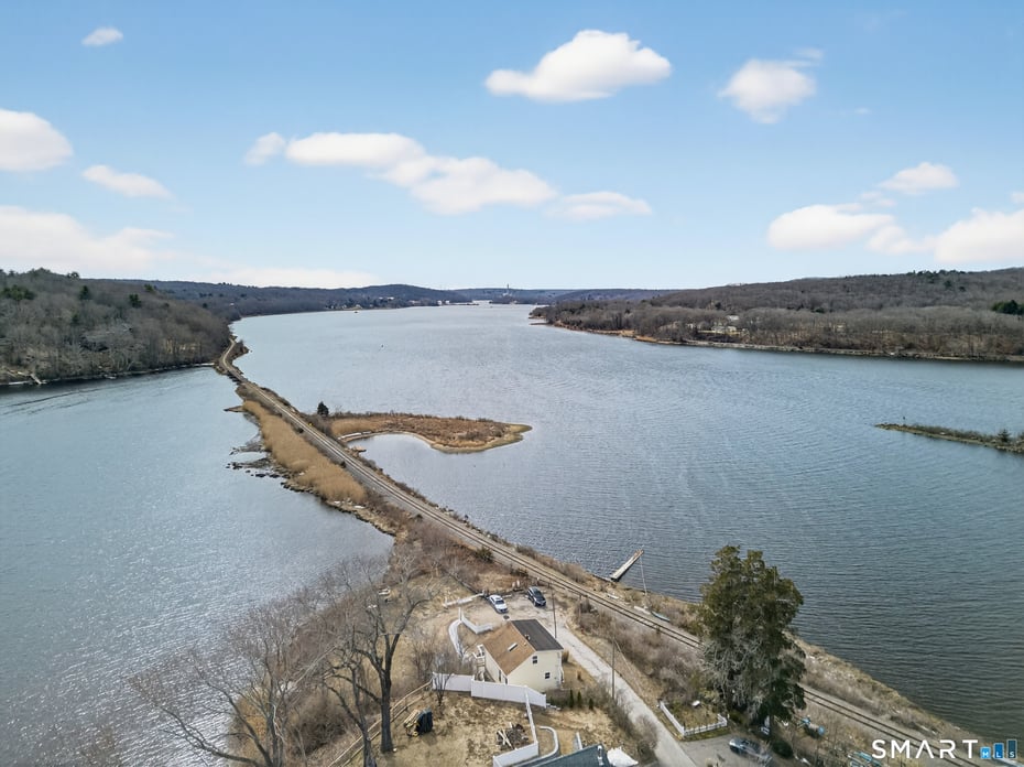 43 Drawbridge Road Photo 2