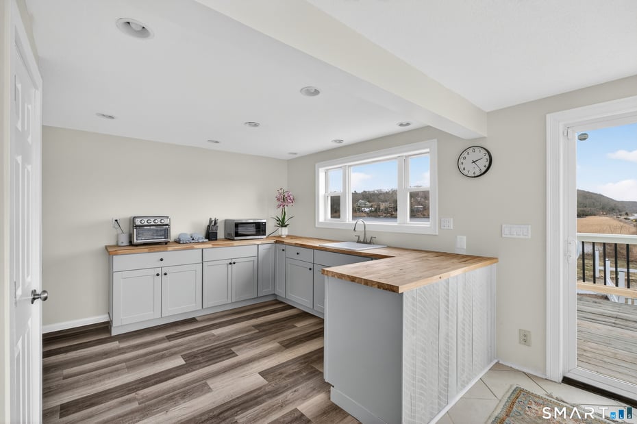 43 Drawbridge Road Photo 16