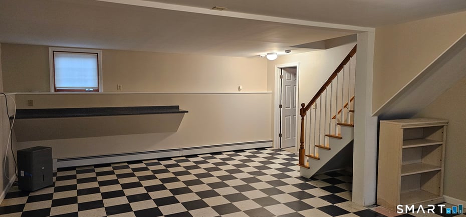 87 Main Street Photo 32