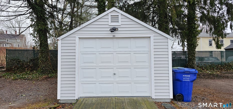 87 Main Street Photo 37