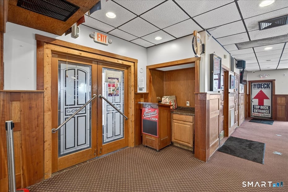 359 Boston Post Road Photo 7