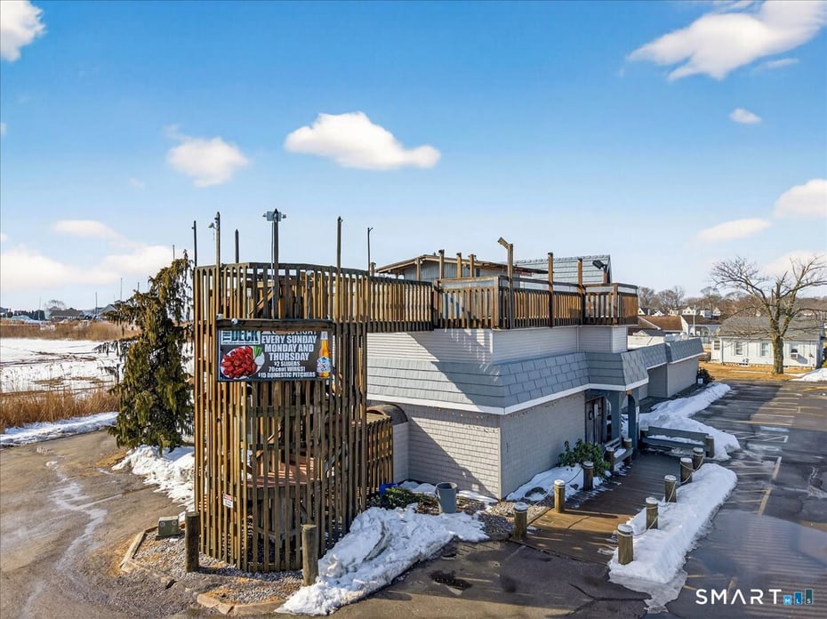 359 Boston Post Road Photo 32