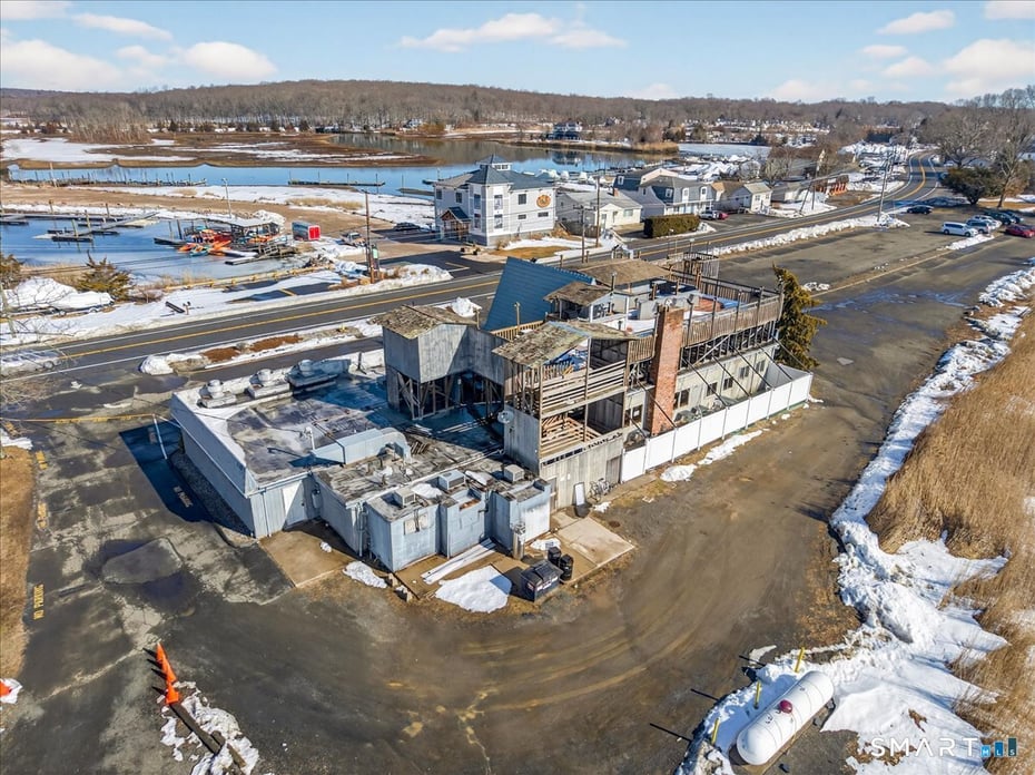 359 Boston Post Road Photo 37