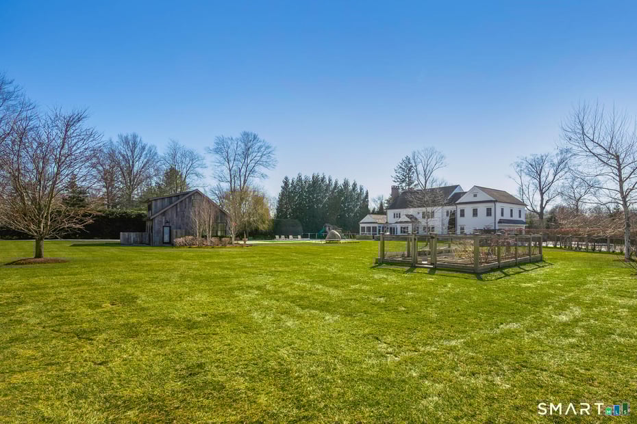 304 Brookside Road Photo 37