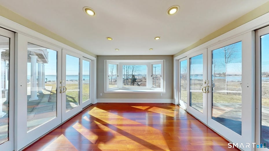 590 Gulf Street Photo 13