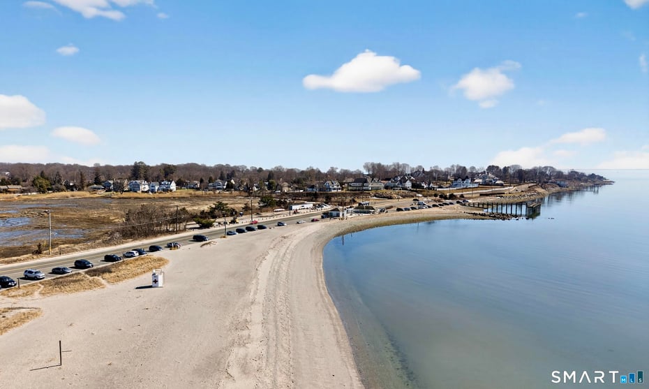 590 Gulf Street Photo 34