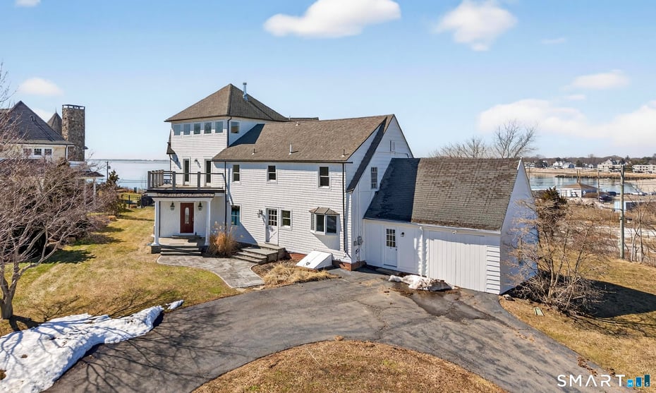 590 Gulf Street Photo 39