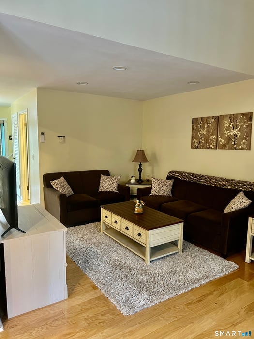 373 Trailsend Drive Photo 3