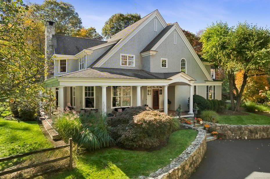 6 Winthrop Hills Photo 1