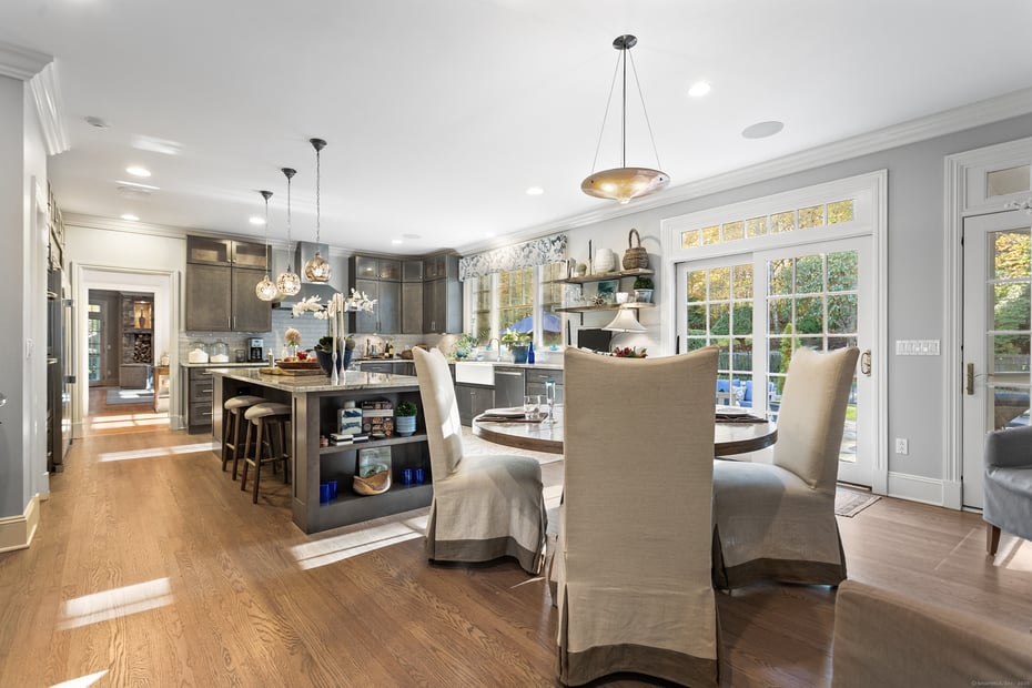 6 Winthrop Hills Photo 12