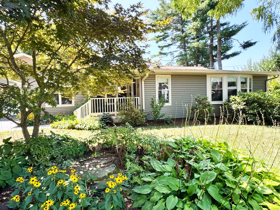 45 Hill Top Road Photo 3