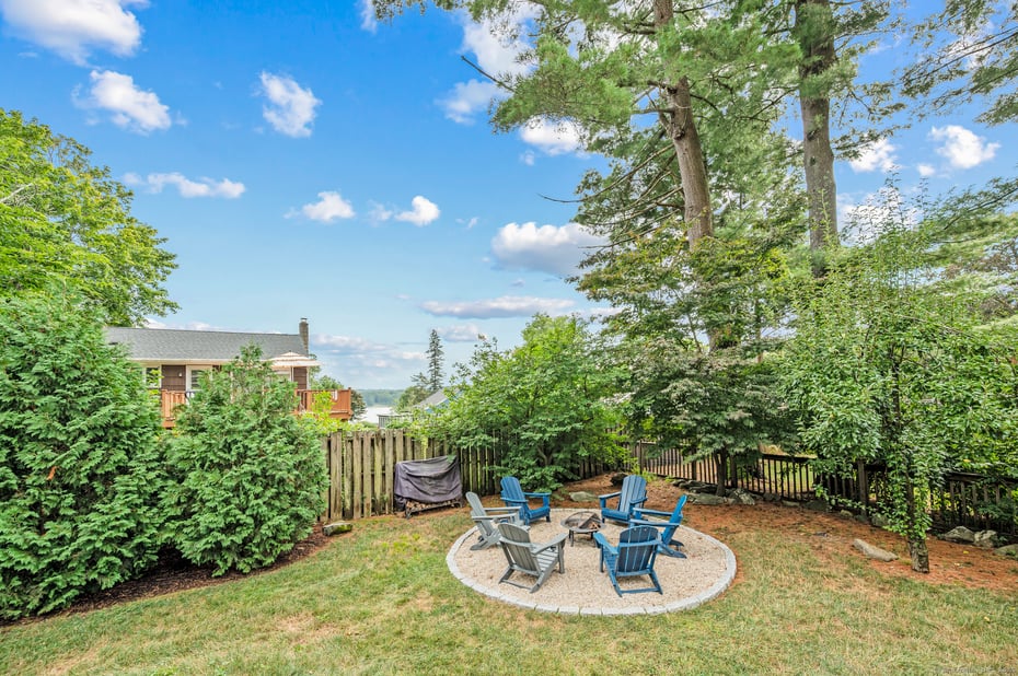 45 Hill Top Road Photo 11