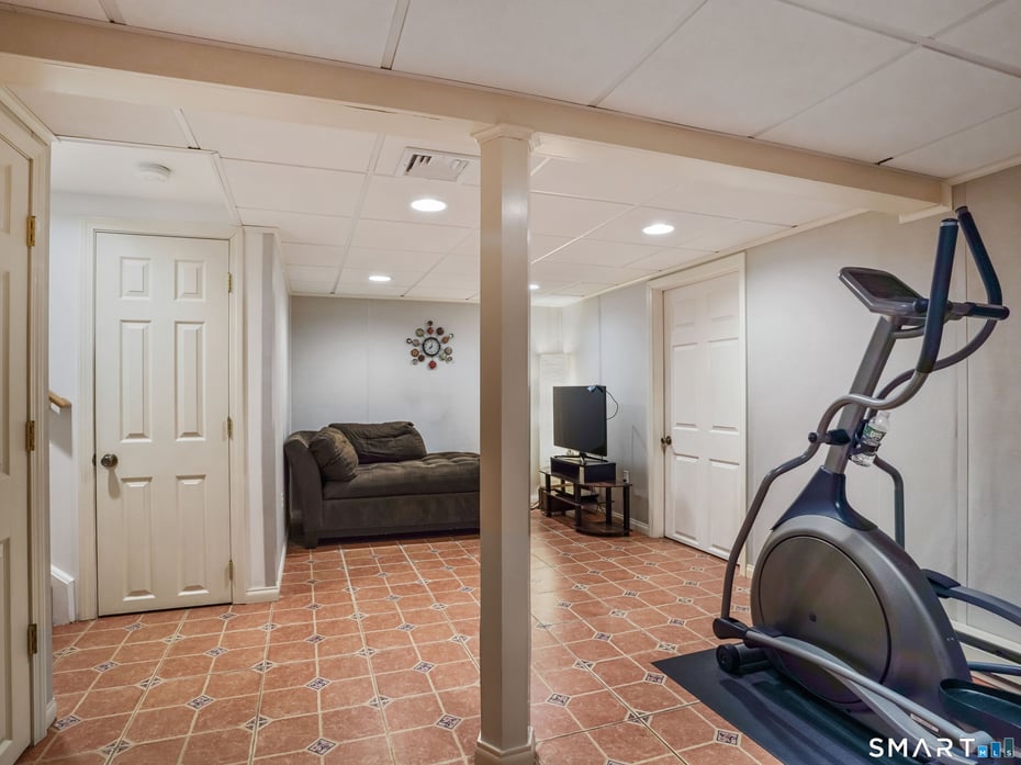 8 Dorset Road Photo 24