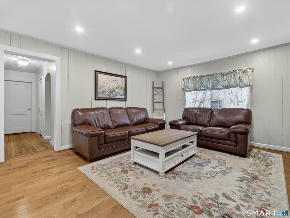 375 Old Jewett City Road Photo 8