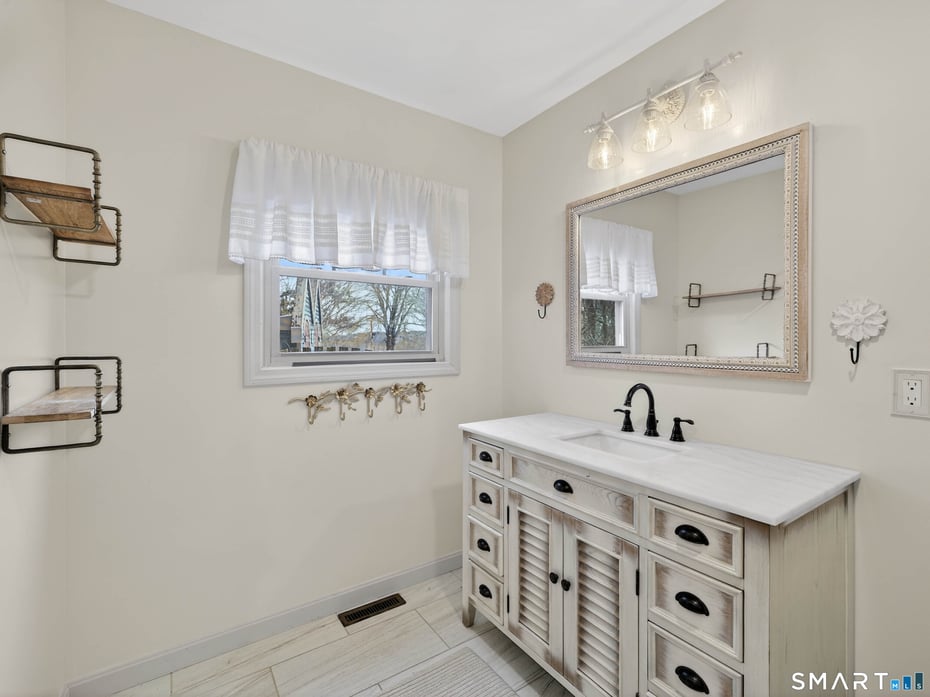 375 Old Jewett City Road Photo 13