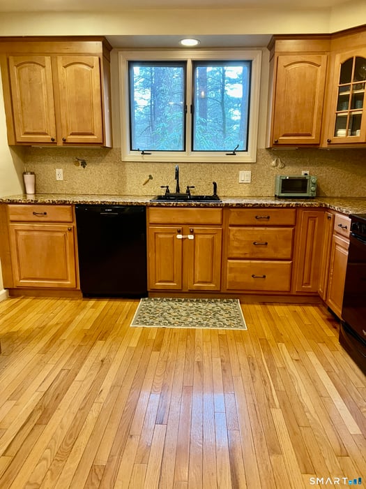 473 Evergreen Road Photo 14