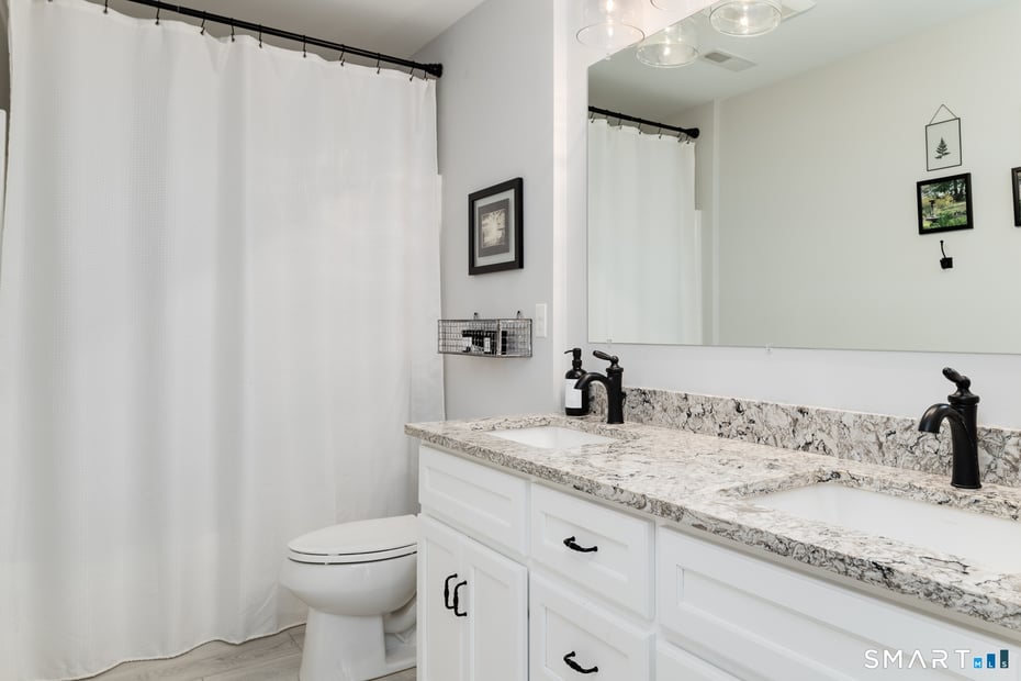 42 Starr Lane Photo 29