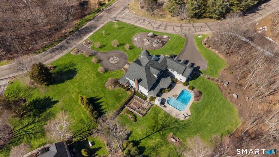 32 Blanket Meadow Road Photo 3