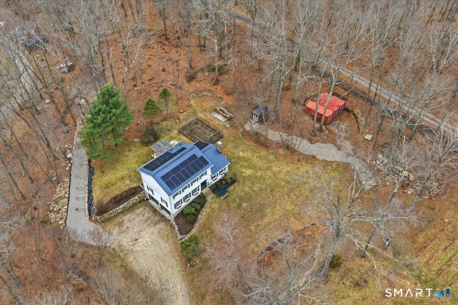 393 Forsyth Road Photo 37