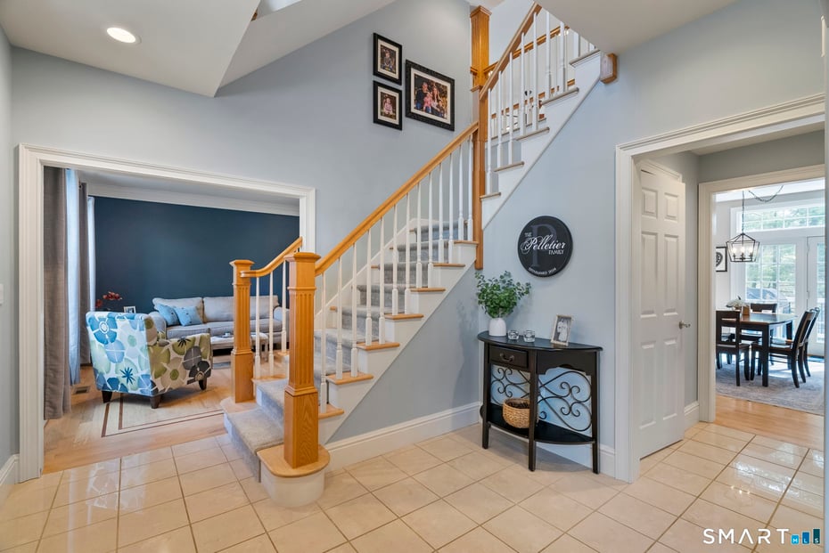 1197 Neipsic Road Photo 3