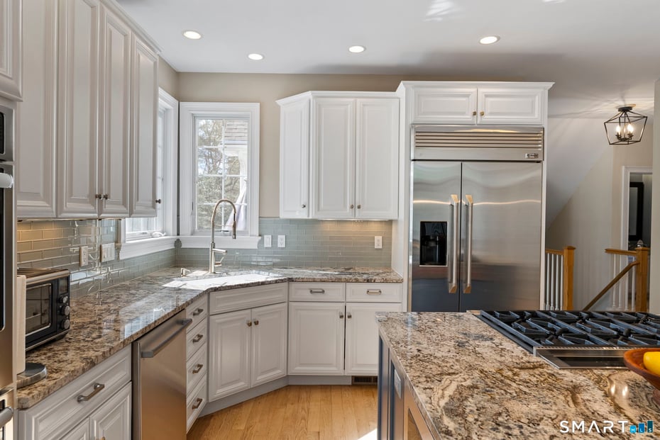 1197 Neipsic Road Photo 9